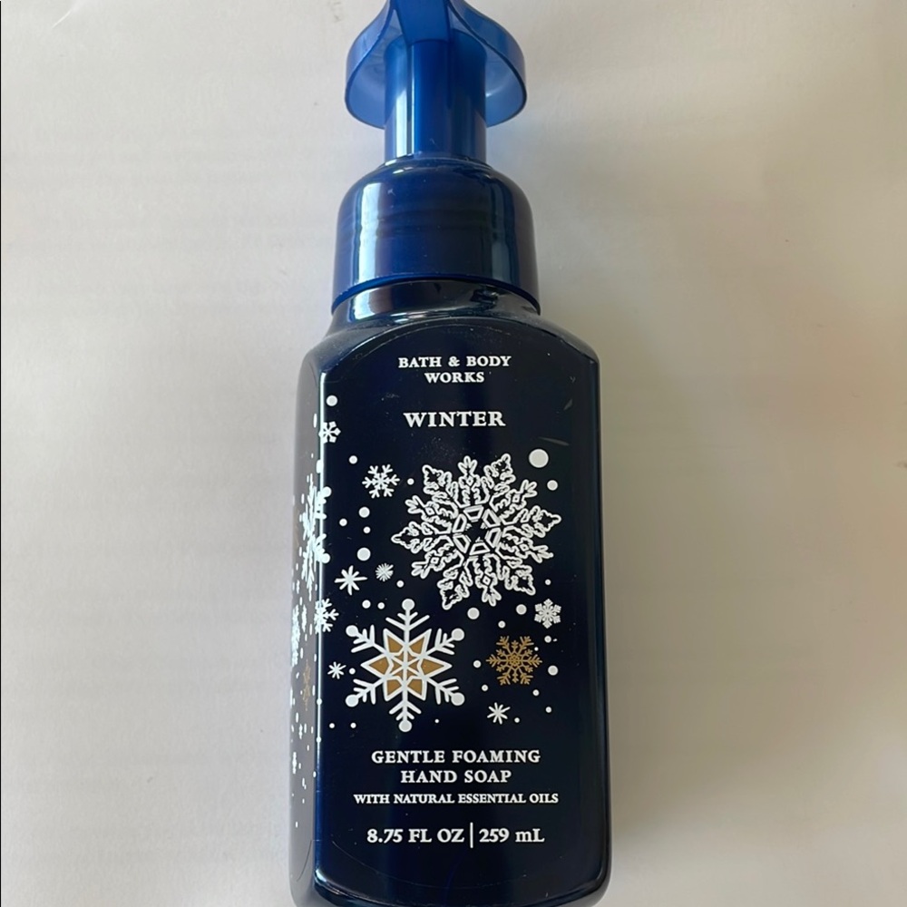 Bath & Body Works Blue Foaming Hand Soap with Snowflake Design